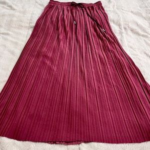 Pleated maxi dress, punch color